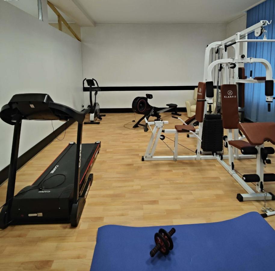 Hotel Terminus - Pizzeria Pizz'A Gogo - Salle De Sport - Face A La Gare Lons-le-Saunier Zewnętrze zdjęcie