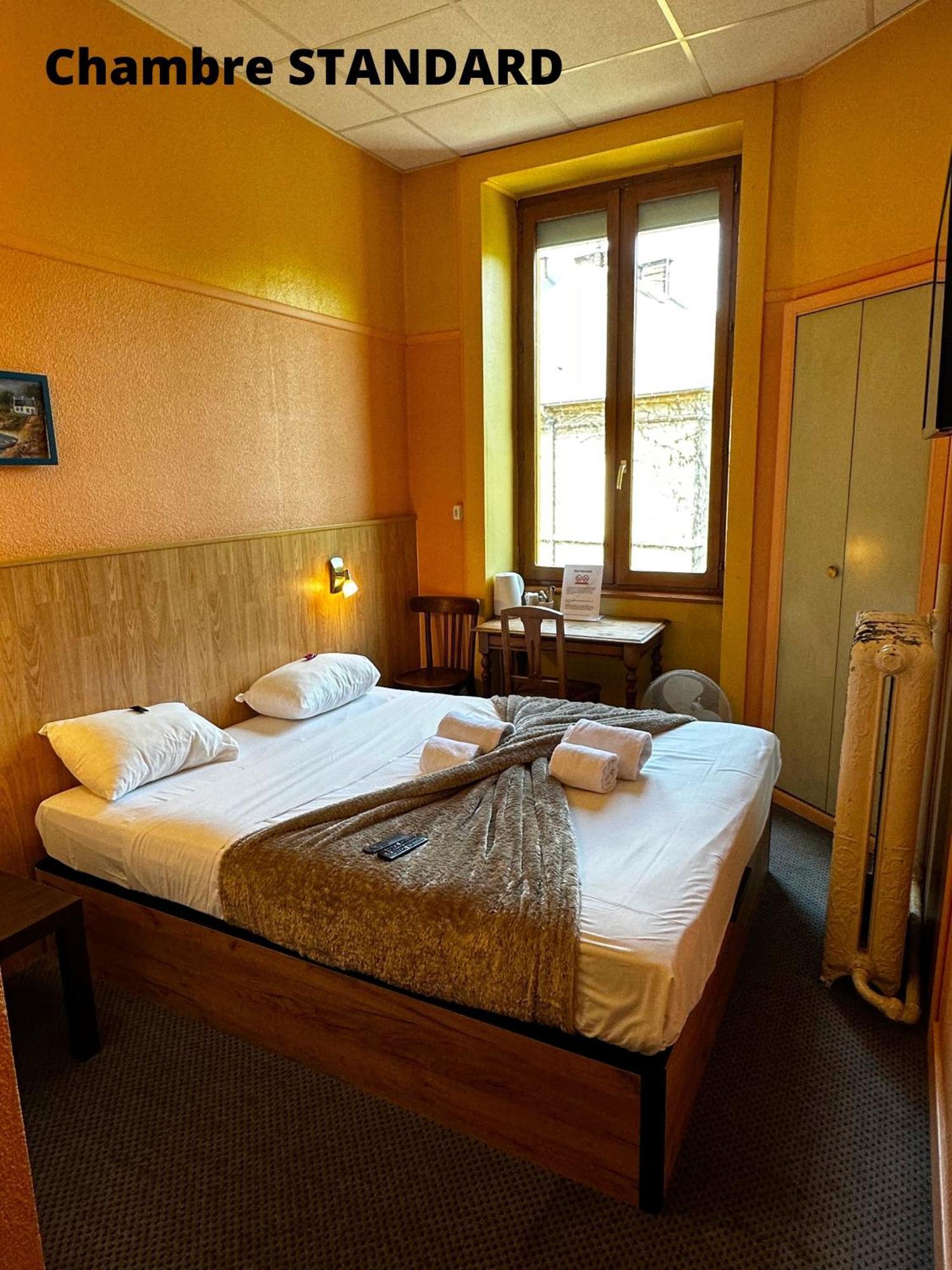 Hotel Terminus - Pizzeria Pizz'A Gogo - Salle De Sport - Face A La Gare Lons-le-Saunier Zewnętrze zdjęcie