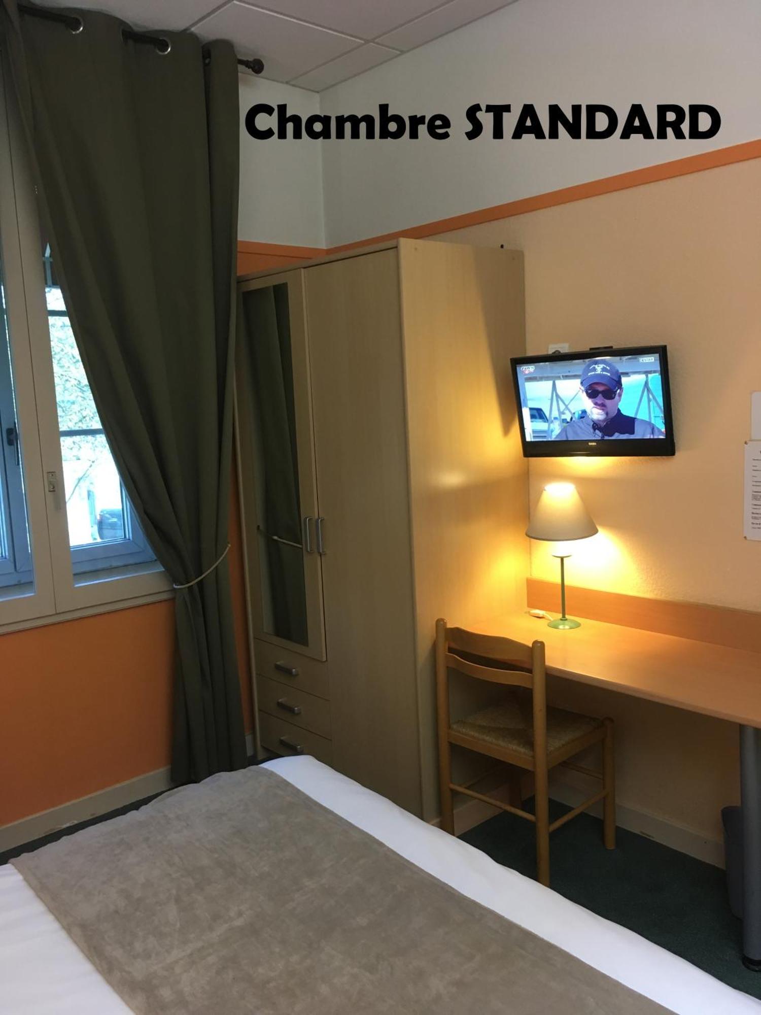 Hotel Terminus - Pizzeria Pizz'A Gogo - Salle De Sport - Face A La Gare Lons-le-Saunier Zewnętrze zdjęcie