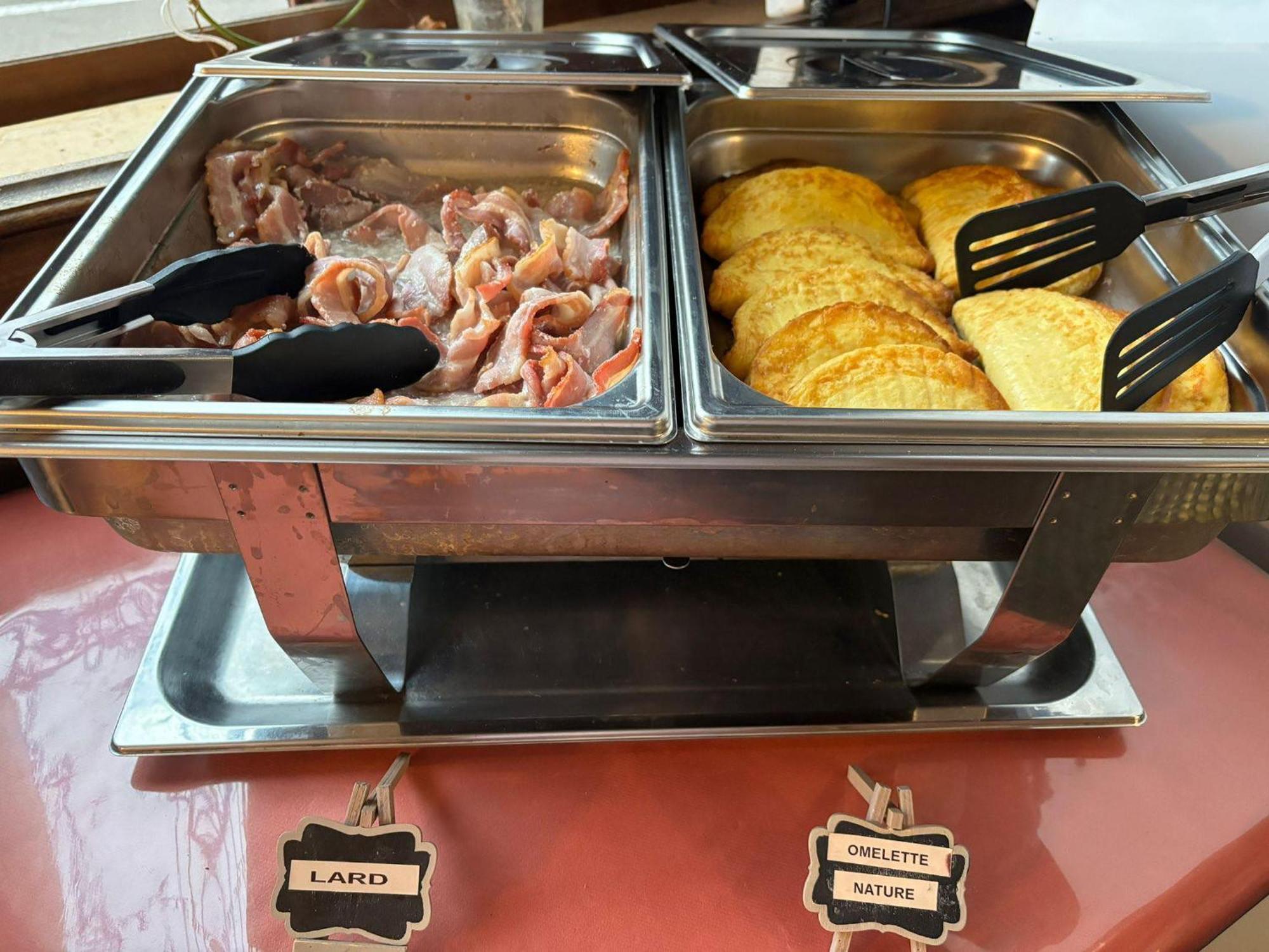 Hotel Terminus - Pizzeria Pizz'A Gogo - Salle De Sport - Face A La Gare Lons-le-Saunier Zewnętrze zdjęcie