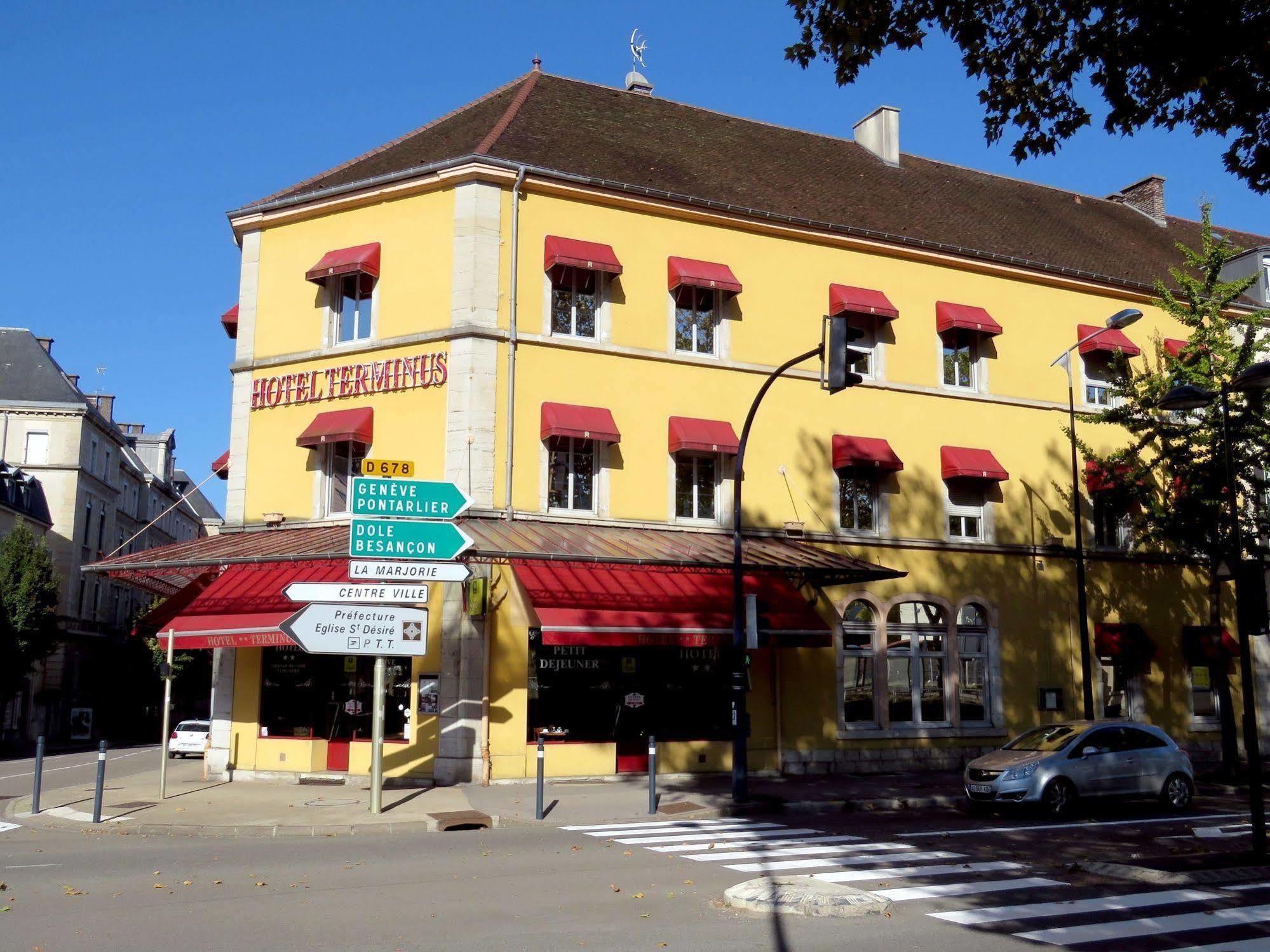 Hotel Terminus - Pizzeria Pizz'A Gogo - Salle De Sport - Face A La Gare Lons-le-Saunier Zewnętrze zdjęcie
