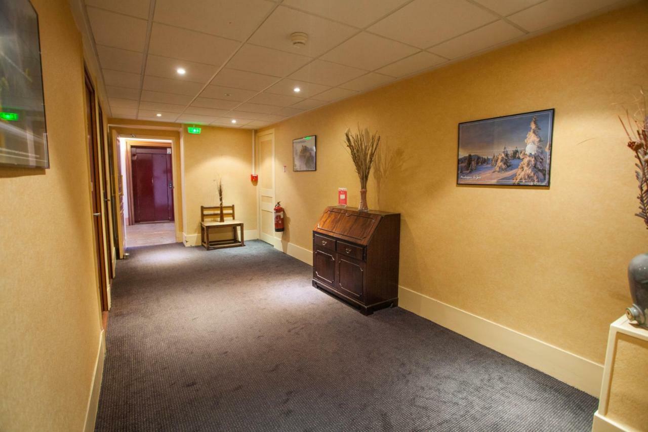 Hotel Terminus - Pizzeria Pizz'A Gogo - Salle De Sport - Face A La Gare Lons-le-Saunier Zewnętrze zdjęcie